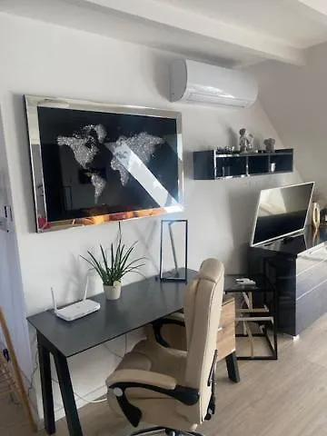 R77 Apartment Downtown - Penthouse Budapeszt 0*,  Węgry